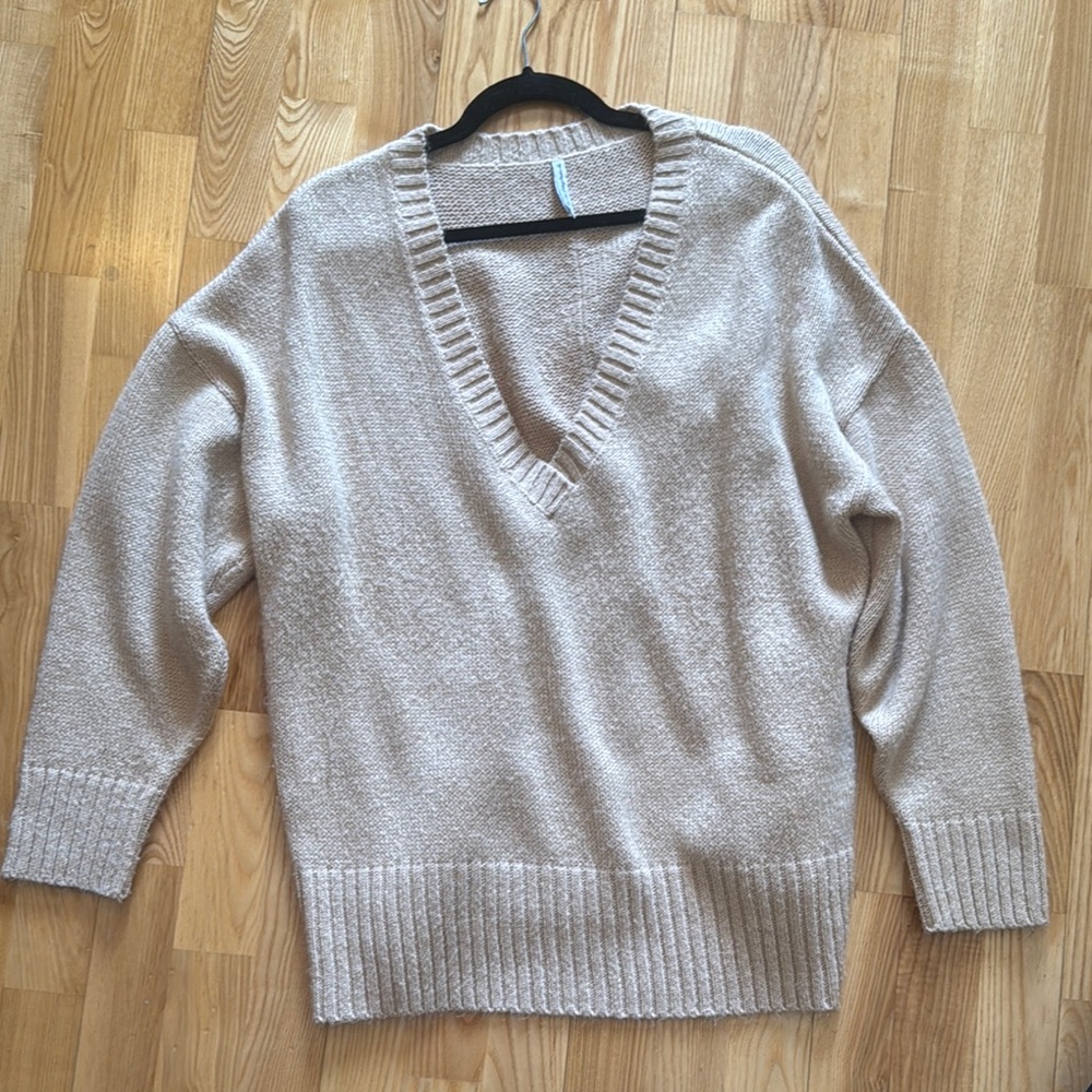 Cozy V-Neck Sweater in Beige